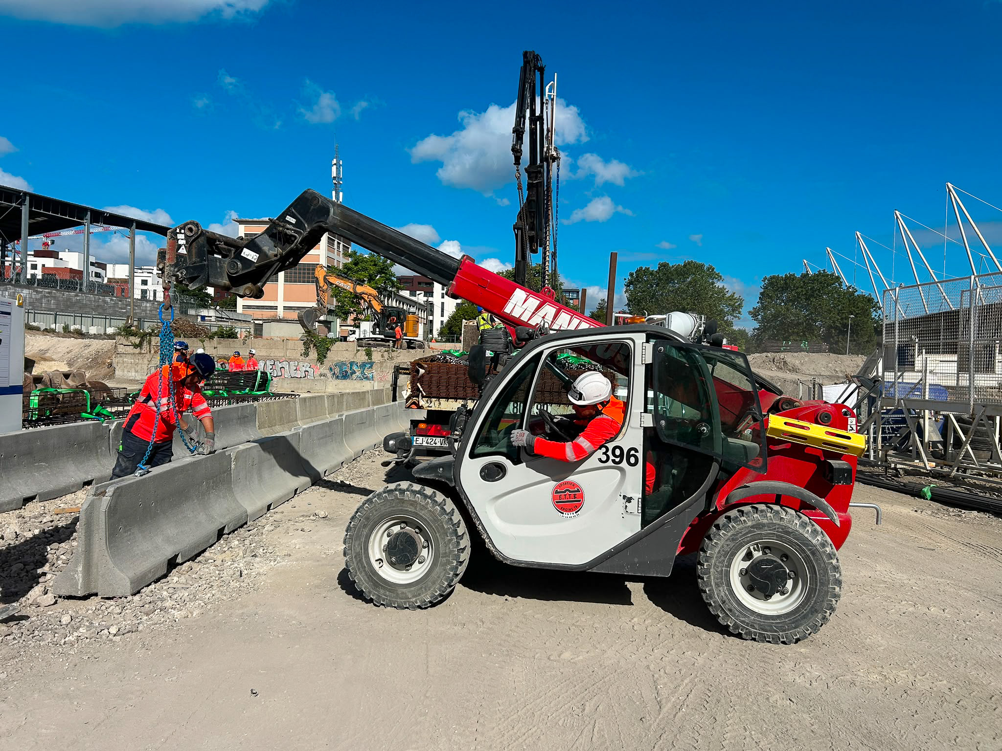 Télescopique Manitou MT625 en intervention sur le site du Syctom