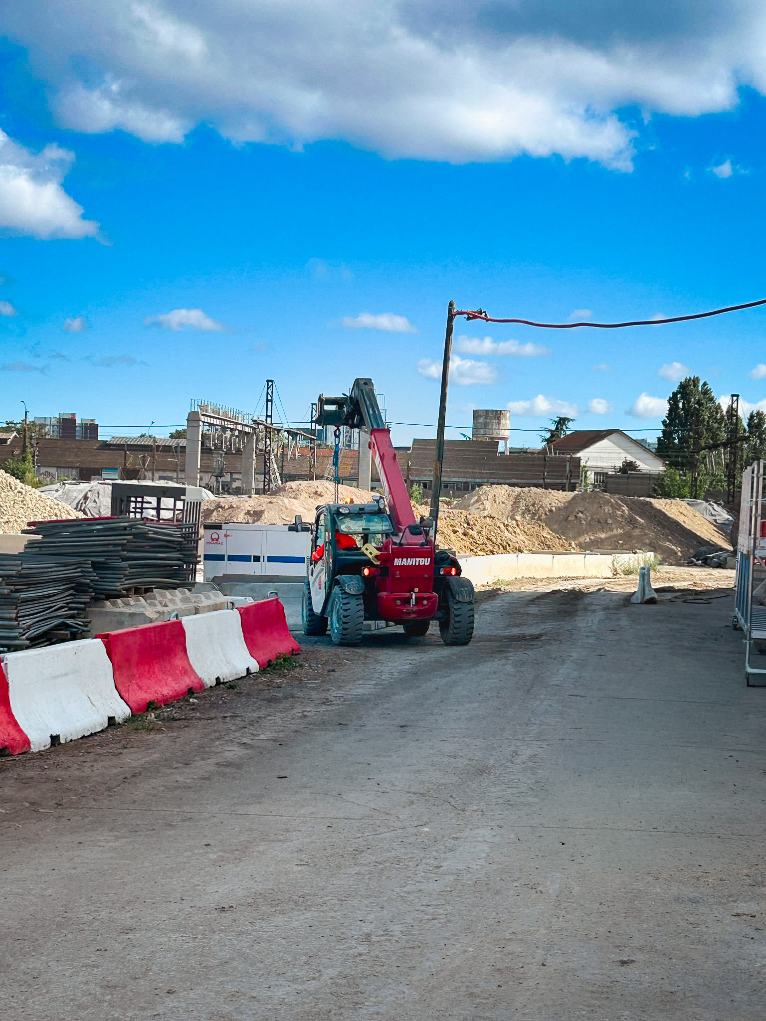 Pelle sur pneus Mecalac 714MW ETTB Location