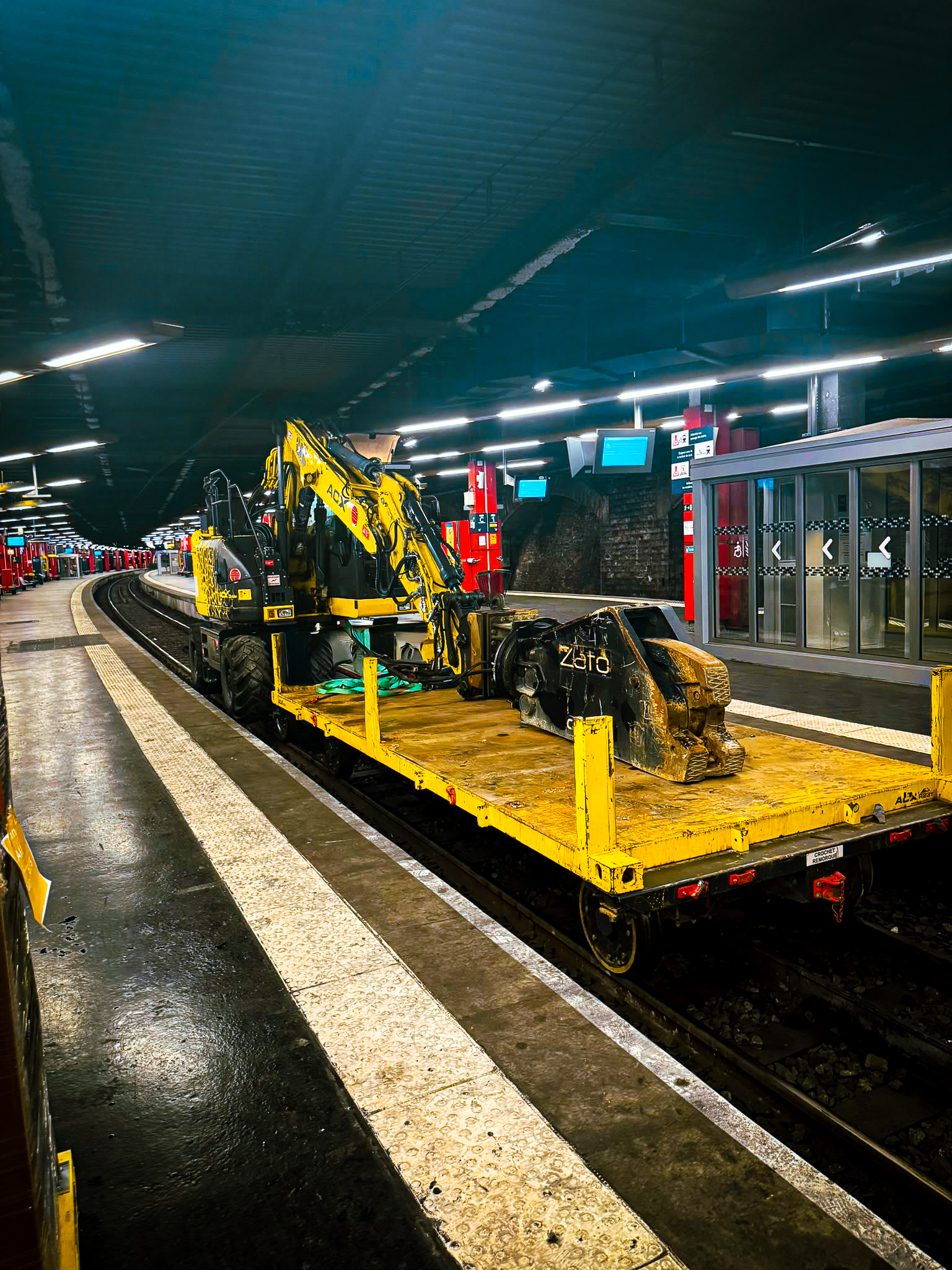 Transport et aménagement intérieur remorque ferroviaire ETTB Location